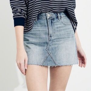 Hollister High Rise Blue Denim Mid-Thigh Skirt